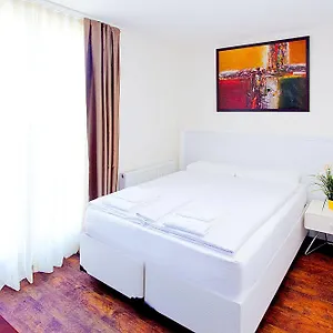 By Livingdowntown Zurich
